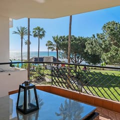Sea View * Pool view * Beach Front * 25m to beach