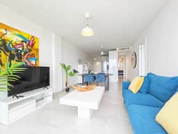 Seaview * Padel Court * Pool * Gym * FREE PARKING - Image 4