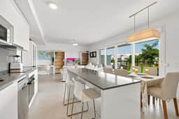 Corner property-free parking-Pool-close to beach - Acgua Garden B-1-BA - Image 2