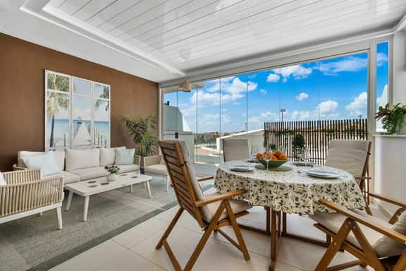 Rooftop* Terrace*pool*parking* Town view - Image 1