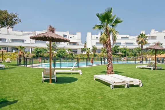 Corner property-free parking-Pool-close to beach - Acgua Garden B-1-BA - Image 1