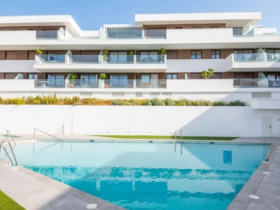 Rooftop* Terrace*pool*parking* Town view - Image 2