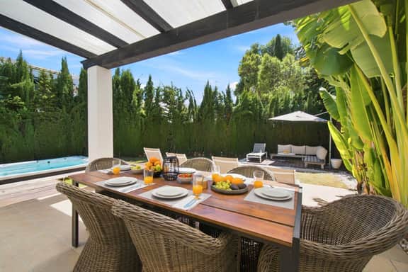 Luxury 4 Bedroom Villa with Private Pool Marbella - Image 3